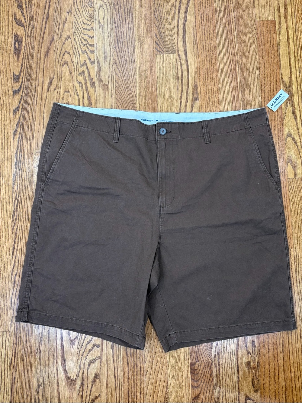 NWT 9" 100% Cotton Straight Lived-In Khaki Non-Stretch Brown Shorts (46)